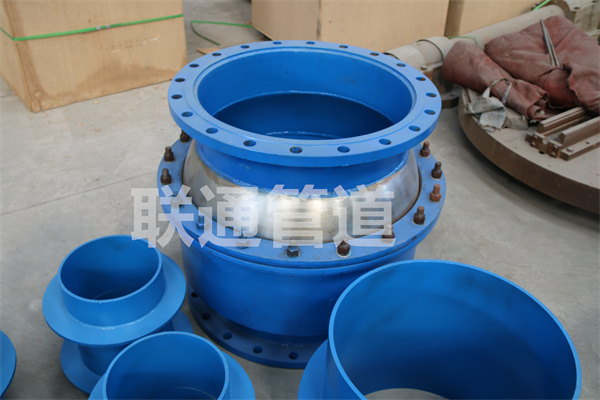 江西球形久久夜色撩人精品国产小说