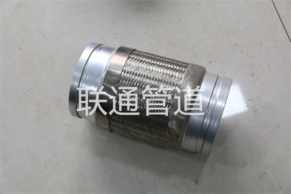 压力久久夜色撩人精品国产小说