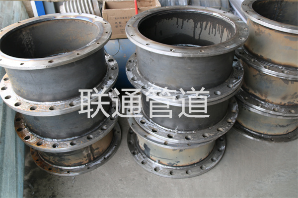 无约束久久夜色撩人精品国产小说